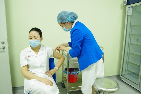 Bệnh nhân tim mạch có nên tiêm vaccine phòng Covid-19 không?